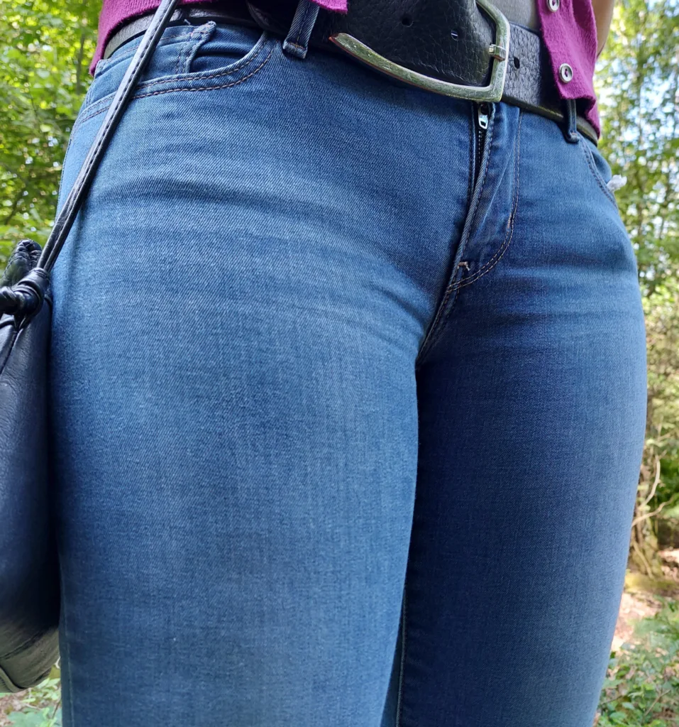 photo of a tight levis jeans crotch