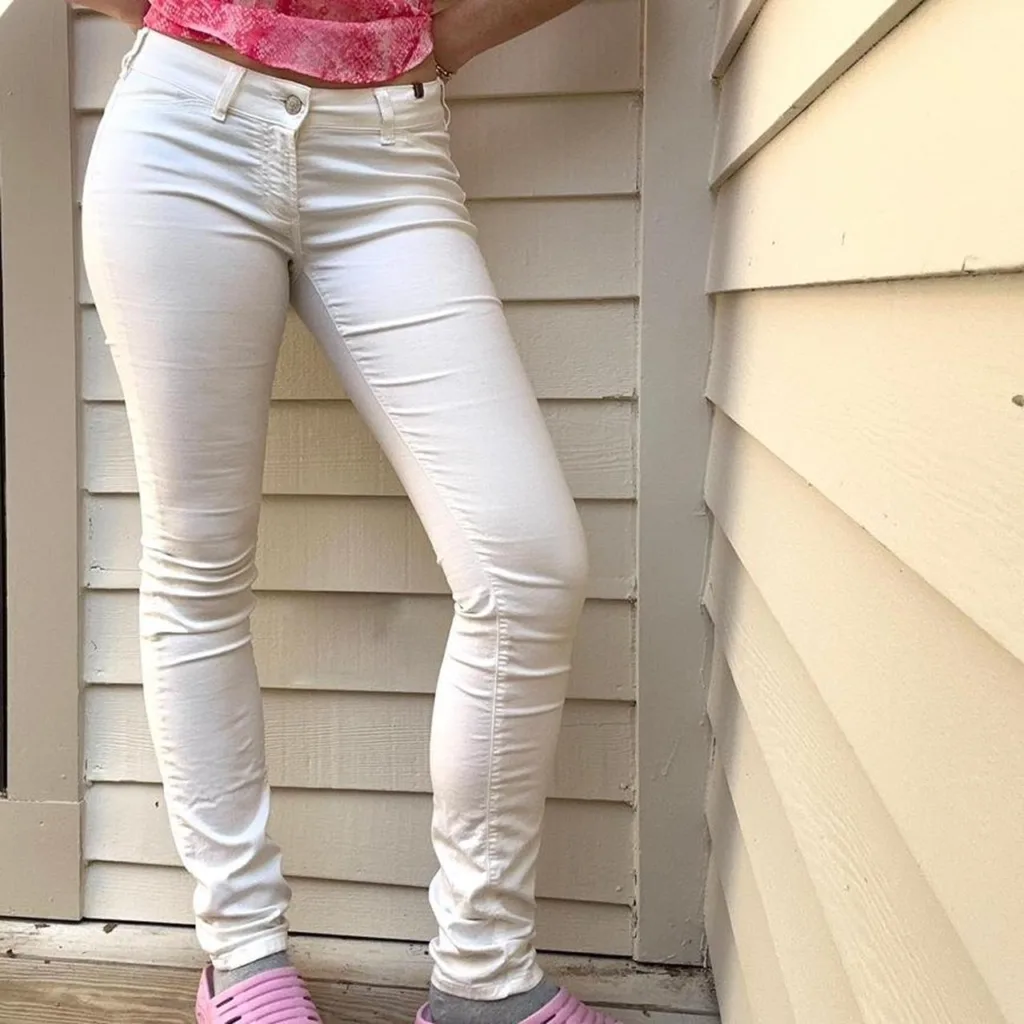 sexy girl wearing white tight jeans